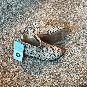 Cat & Jack Black and White Spotted Ankle Boots